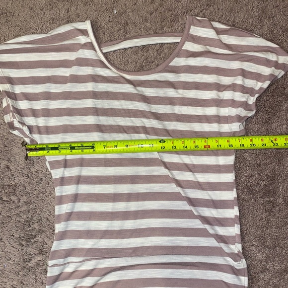 Charlotte Russe Women’s Striped Scoop Back Top Size Medium Short Sleeve Shirt - Picture 6 of 10